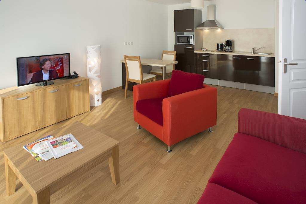 Domitys Les Cigales Du Luberon Aparthotel Cavaillon Room photo