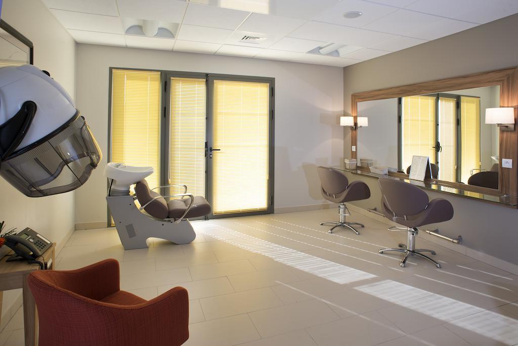 Domitys Les Cigales Du Luberon Aparthotel Cavaillon Exterior photo